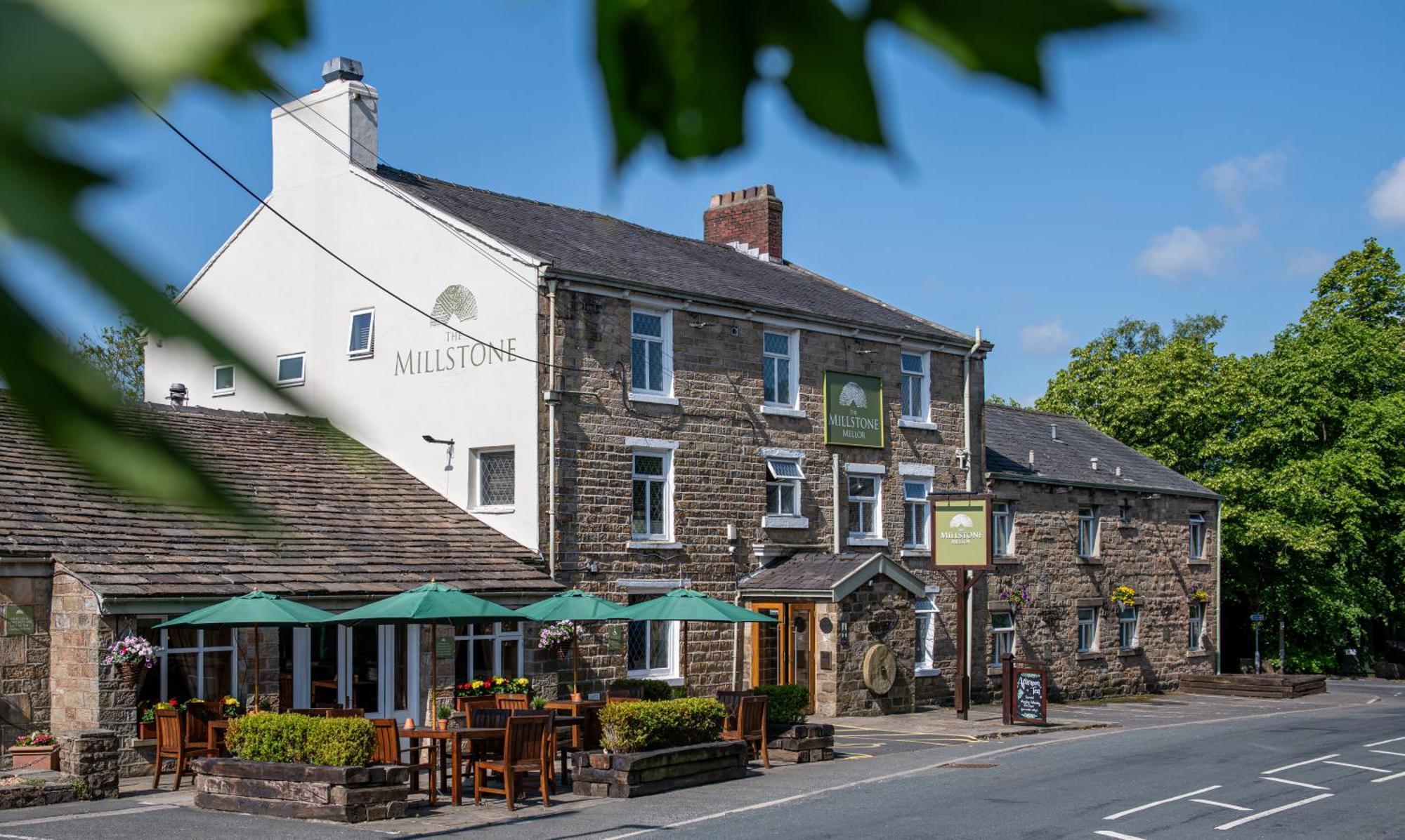 The Millstone, Mellor 5* Блэкберн